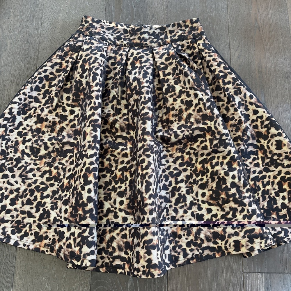 Garcia Leopard Print Pleated Mini Skirt Size Small